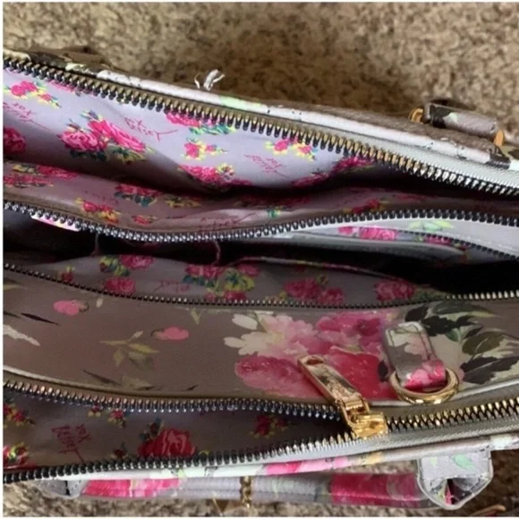 Betsey Johnson gray and pink floral print quilted satchel with crossbody strap - Picture 8 of 9